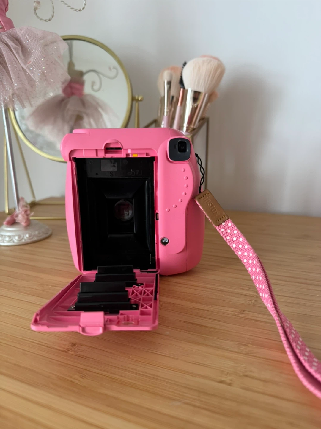 Fujifilm Instax Mini 9 Camera - photo 2