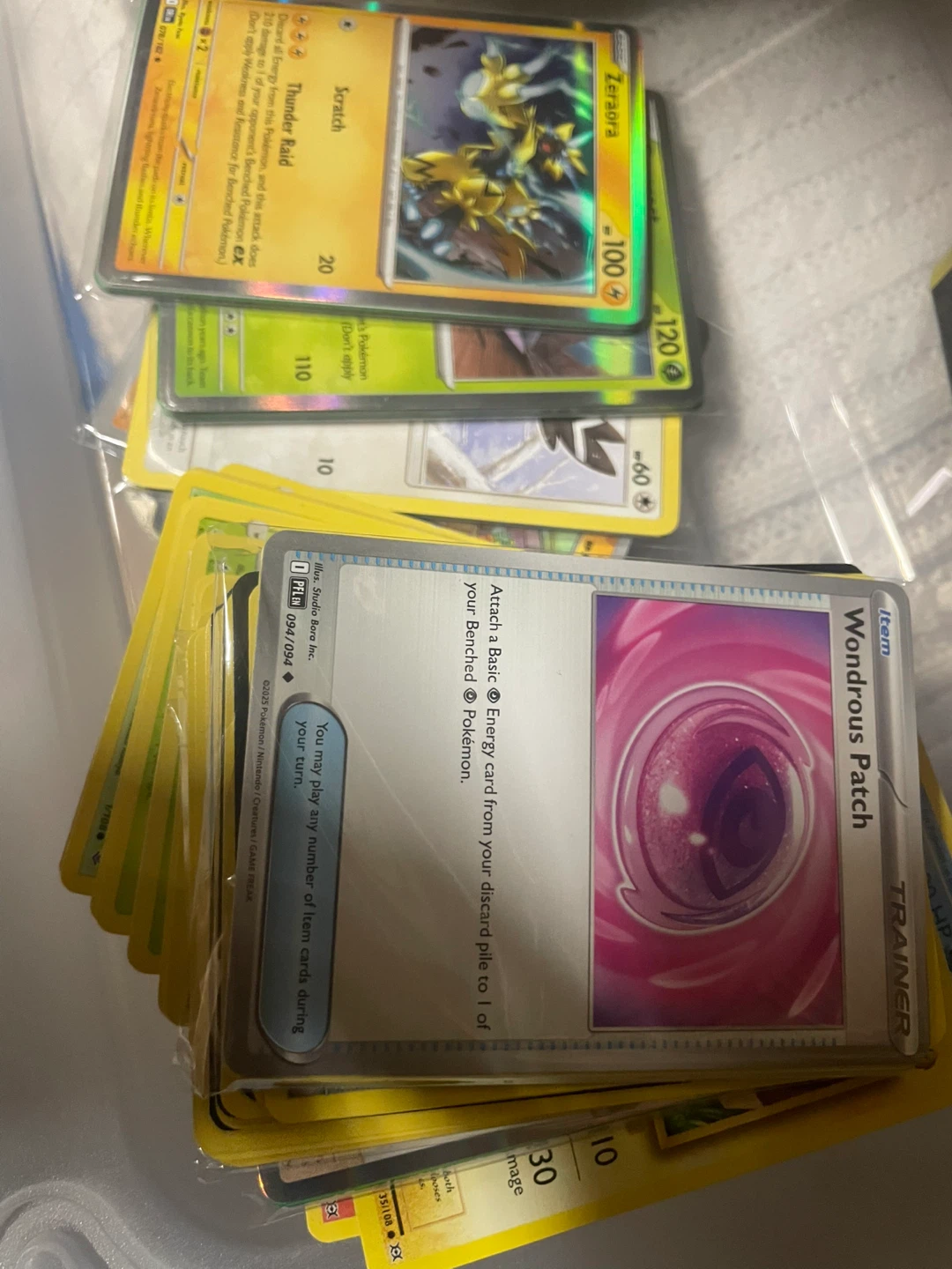 Bulk pokemon cards(260+ cards)
