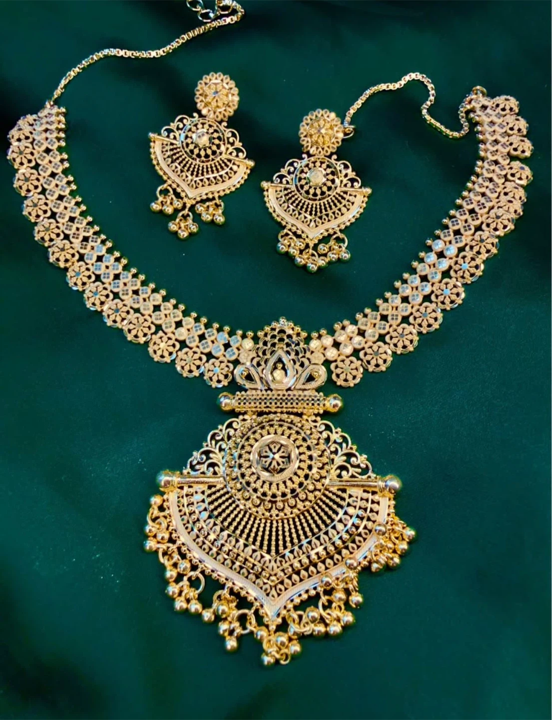 Gold-Tone Necklace and Earring Set