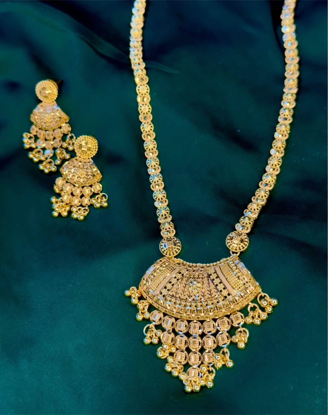 Gold Tone Necklace and Earrings Set - photo 2