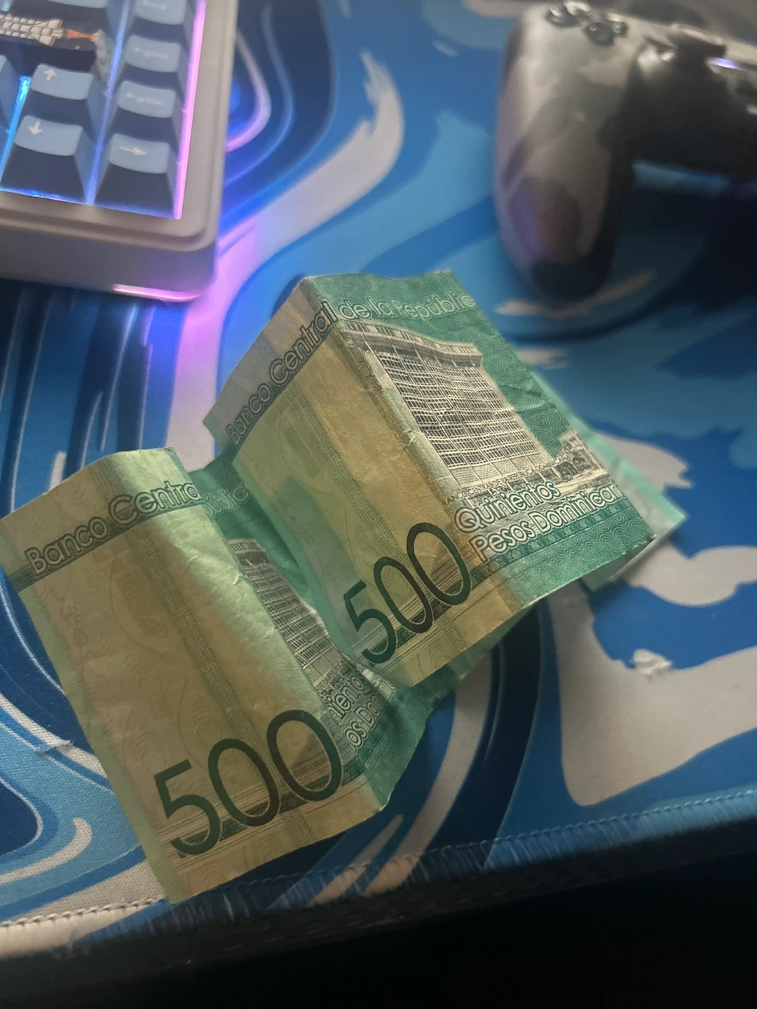 Dominican money