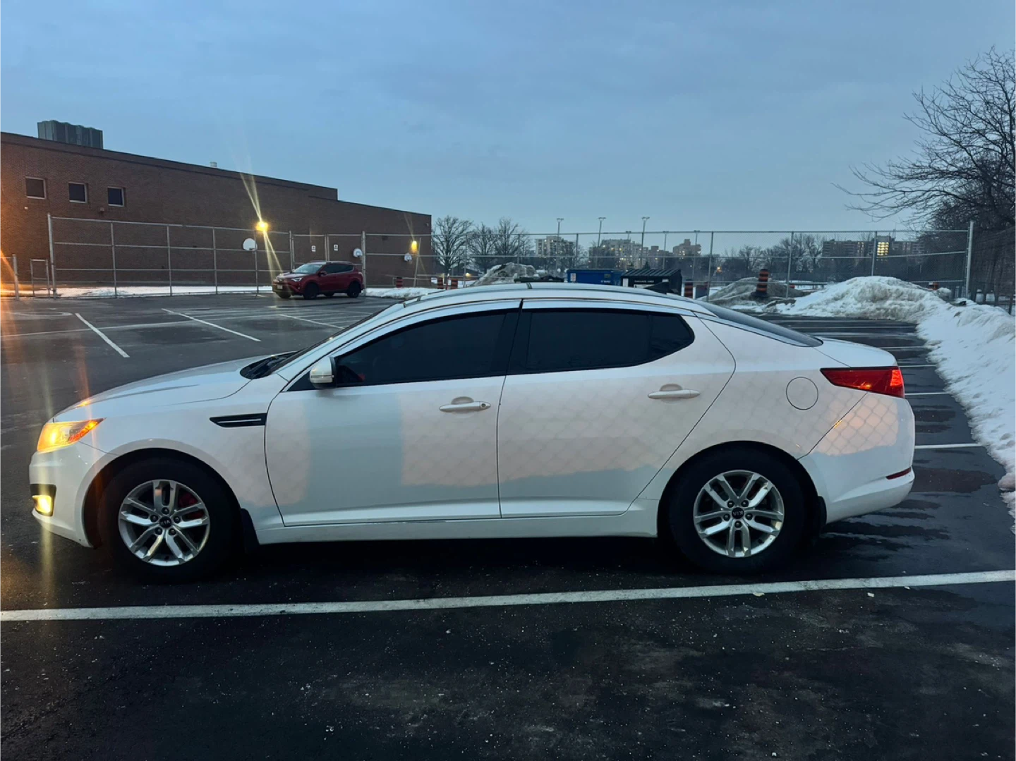 $4500 for a Kia Optima  2013 - photo 2