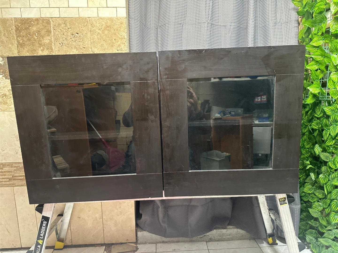 2 Wall  Cabinets W24 H24