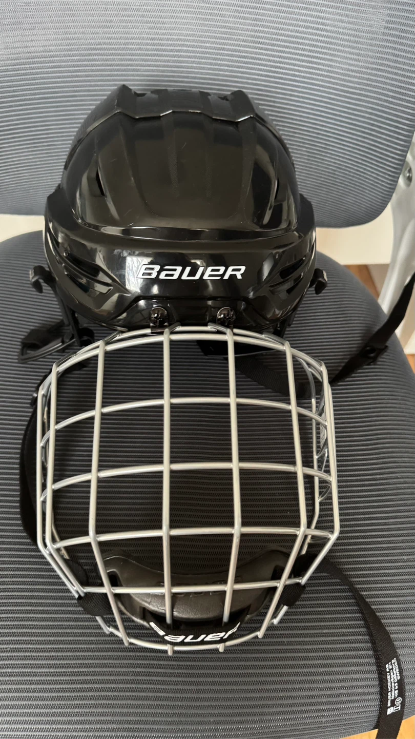 Bauer Hockey Helmet with Cage - Black - M/M - photo 5