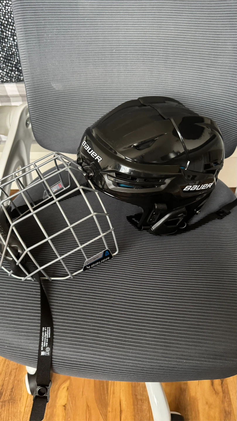 Bauer Hockey Helmet with Cage - Black - M/M - photo 3