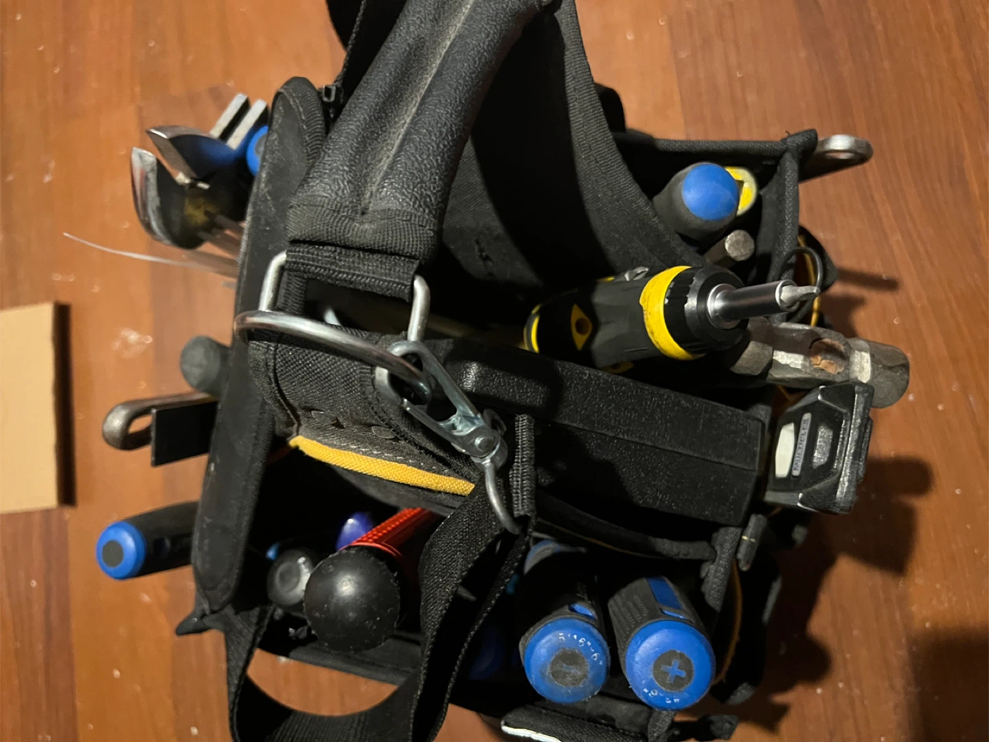 DEWALT Tool Bag - TOOLS NOT INCLUDED - photo 5