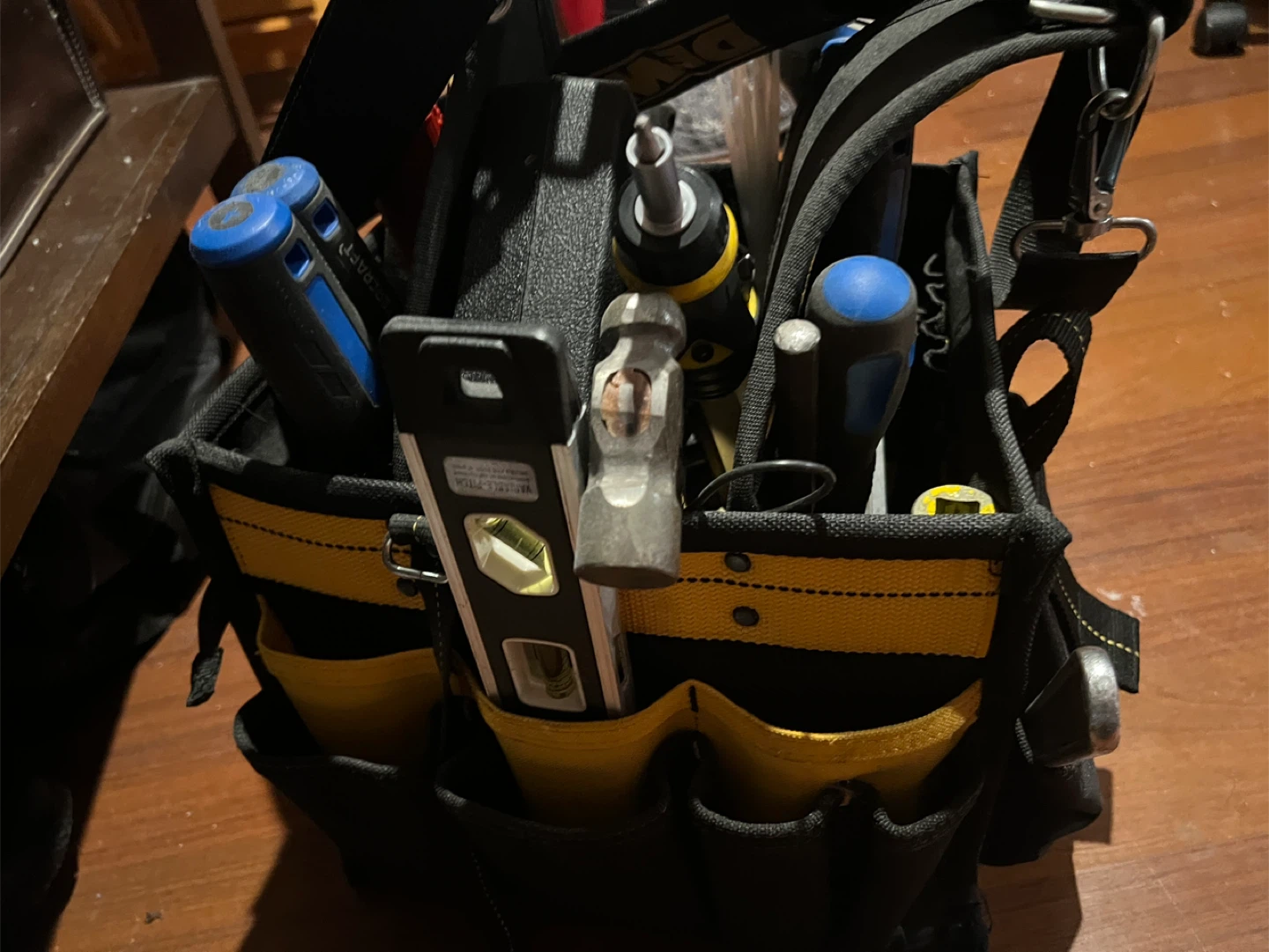 DEWALT Tool Bag - TOOLS NOT INCLUDED - photo 4