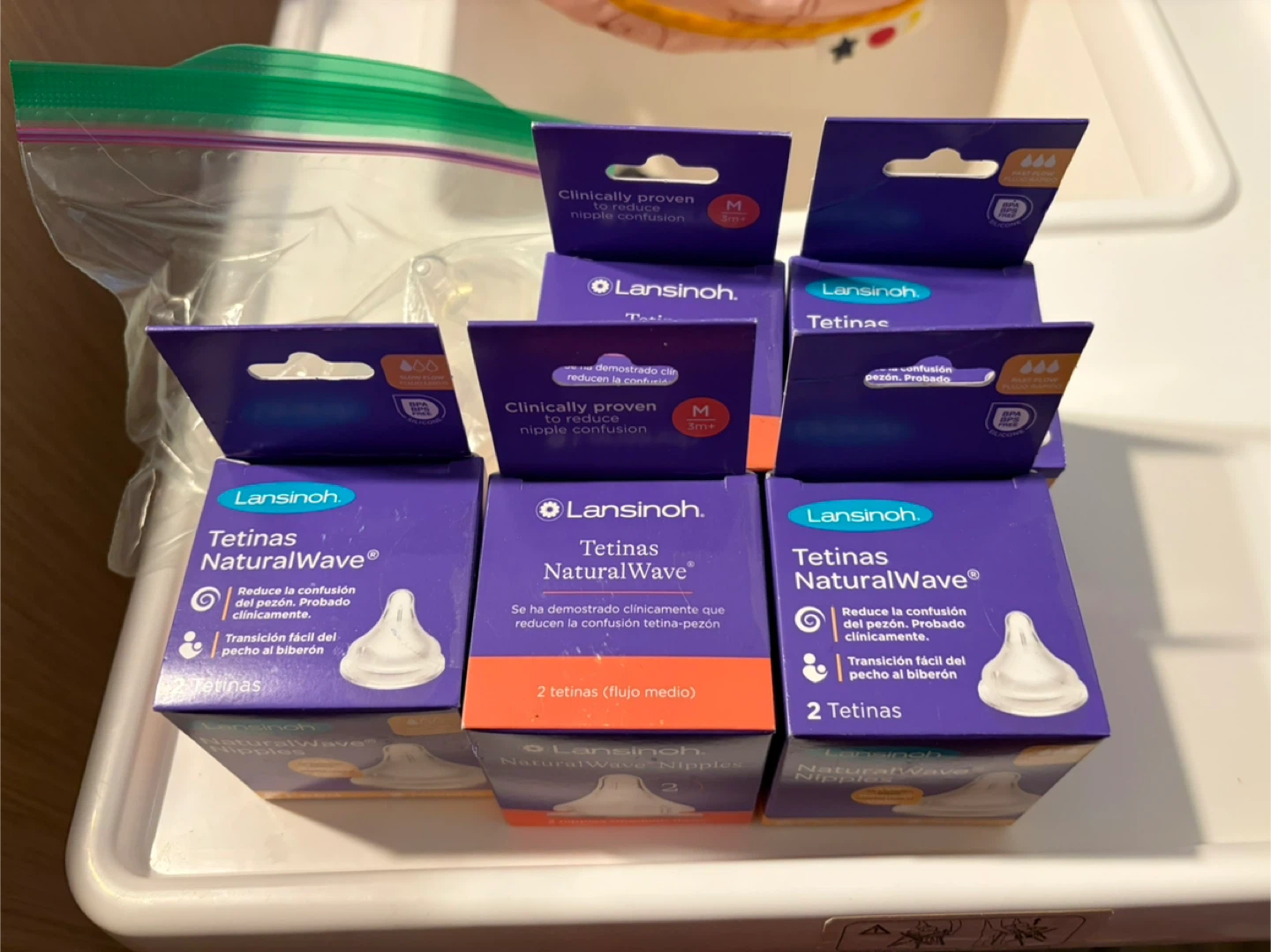 Lansinoh NaturalWave Nipples - photo 2