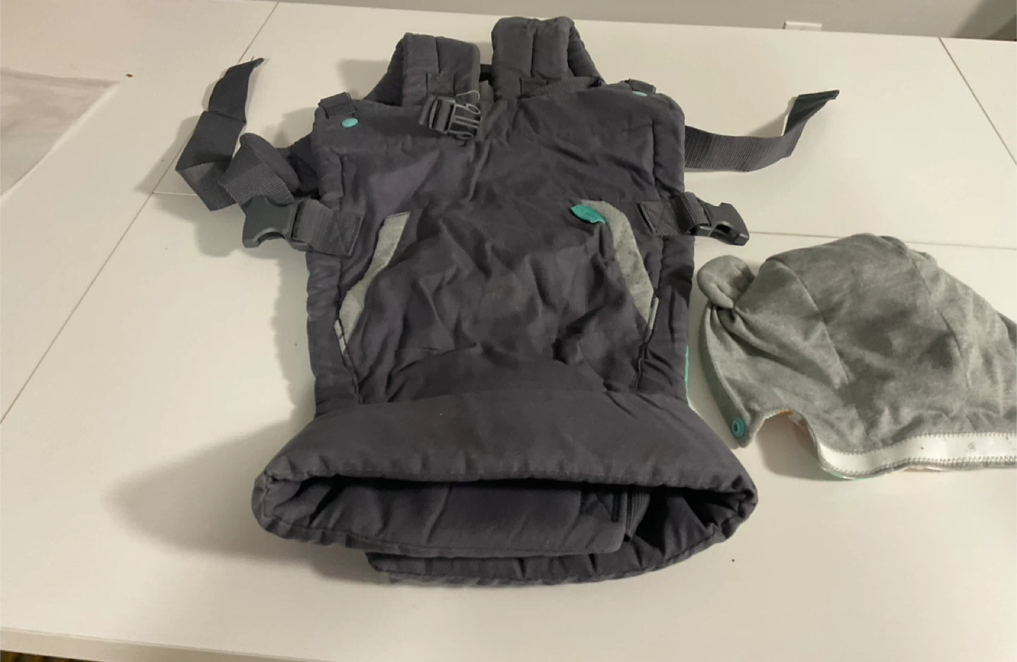 Baby Carrier with Hood - photo 2