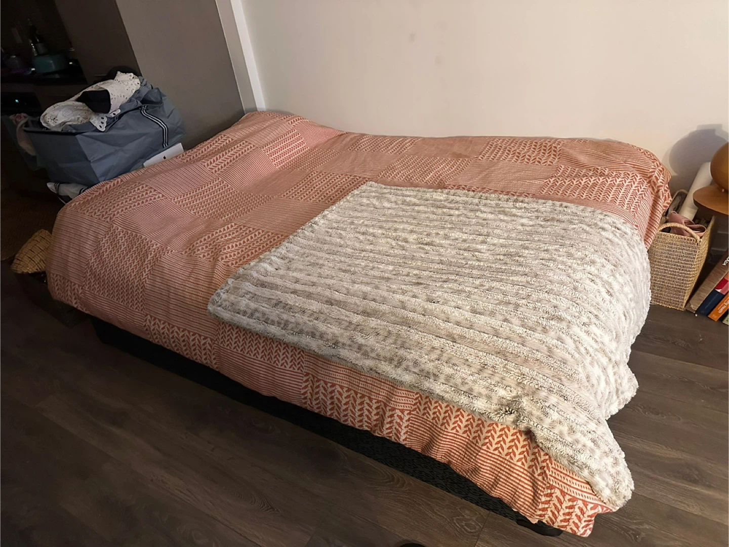 Queen Matress with box - photo 2