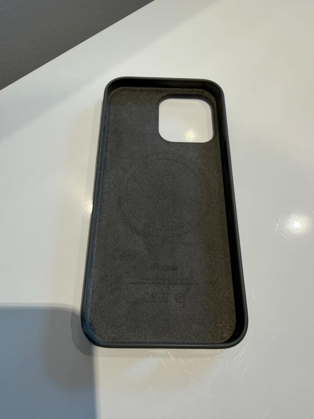 iPhone 15 Pro Max Silicone Case (Gray) - photo 4