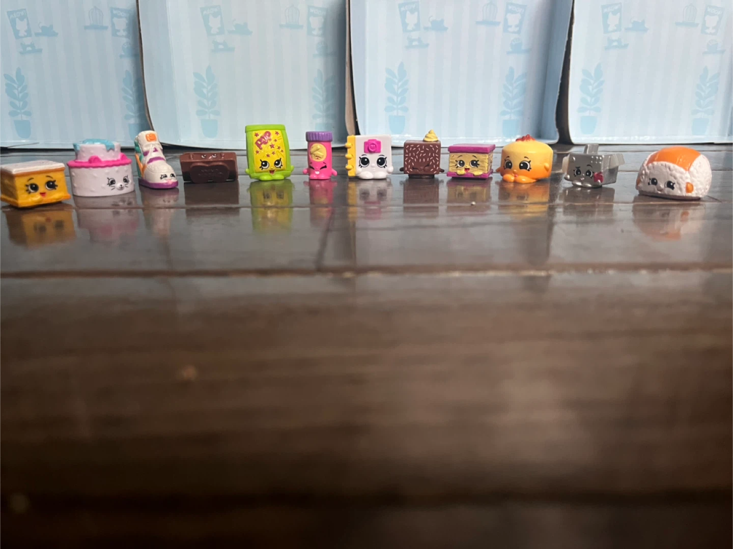Shopkins Mini Figures Lot