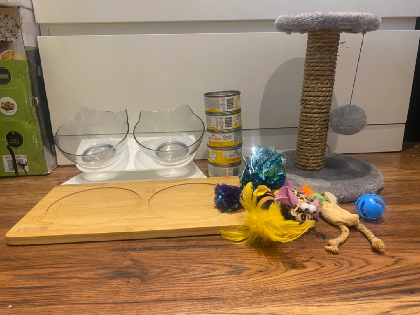 Cat Scratching Post, Toys, Food & More! - photo 2