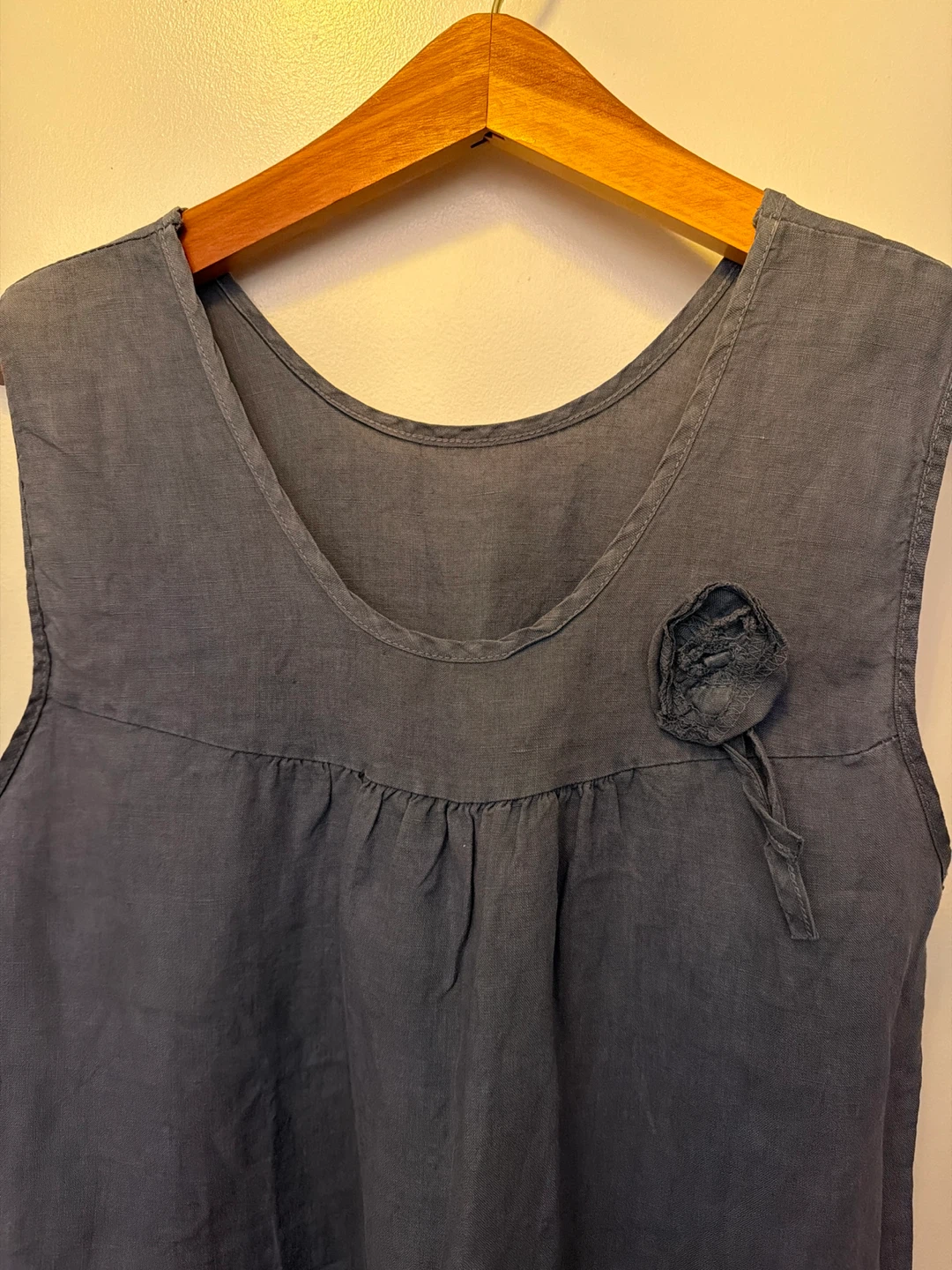 Women's Gray Linen Blend Sleeveless Dress with Crochet Trim - photo 2