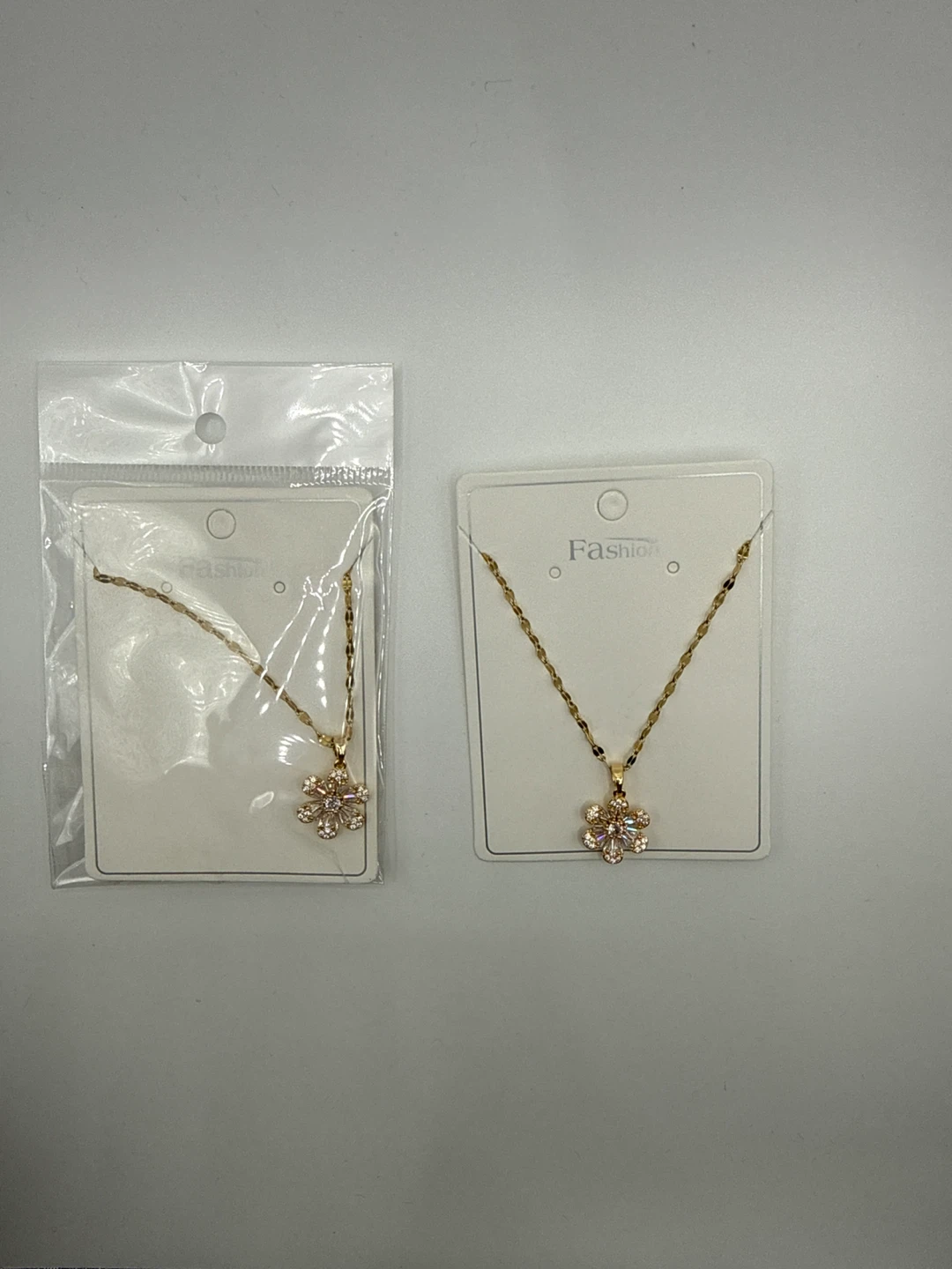 Gold Flower Necklace with Rhinestones - photo 2