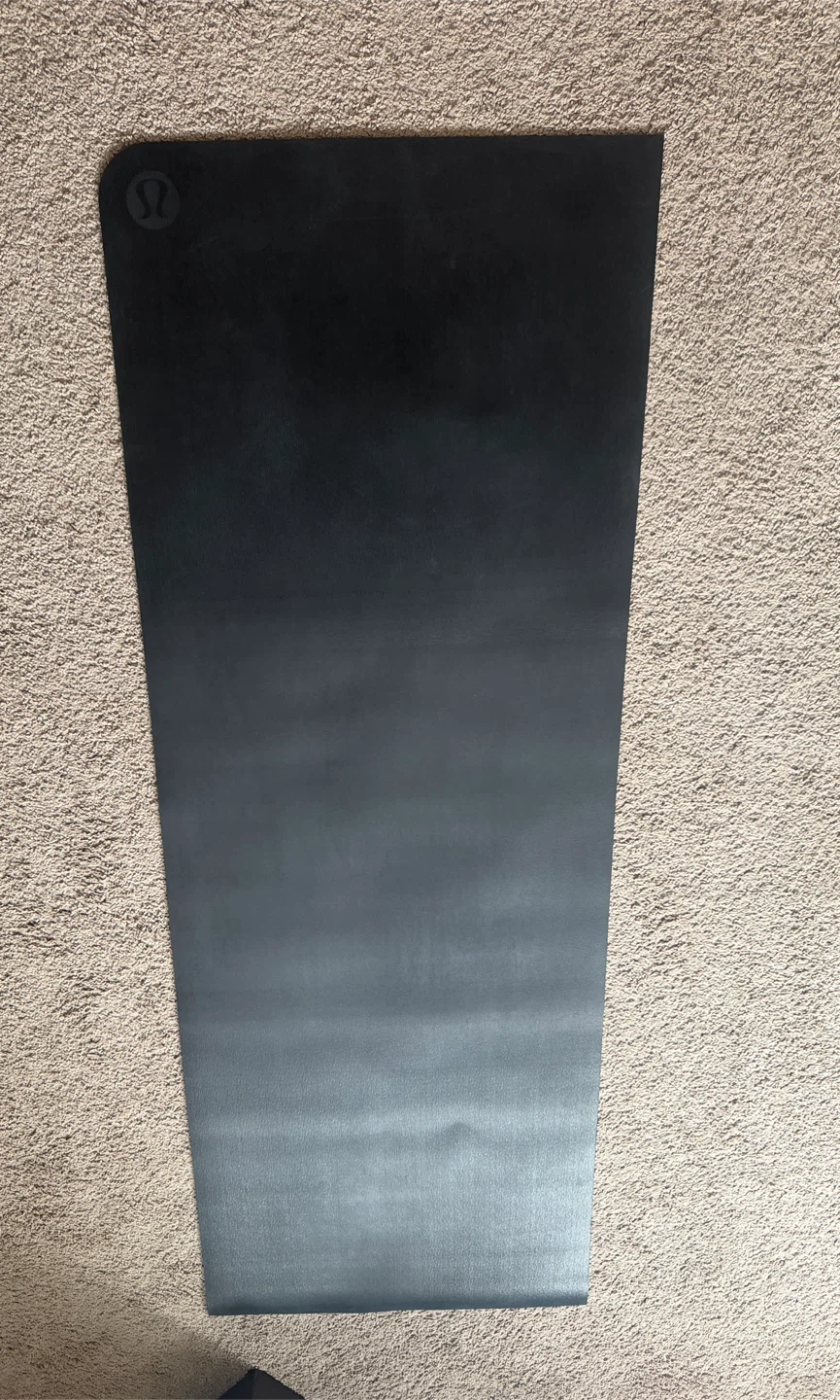 Lululemon Yoga Mat - photo 3