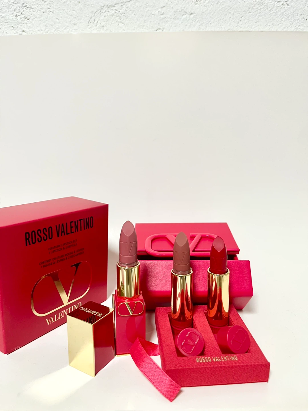Valentino Lipstick Set - 1 Lipstick & 2 Refills