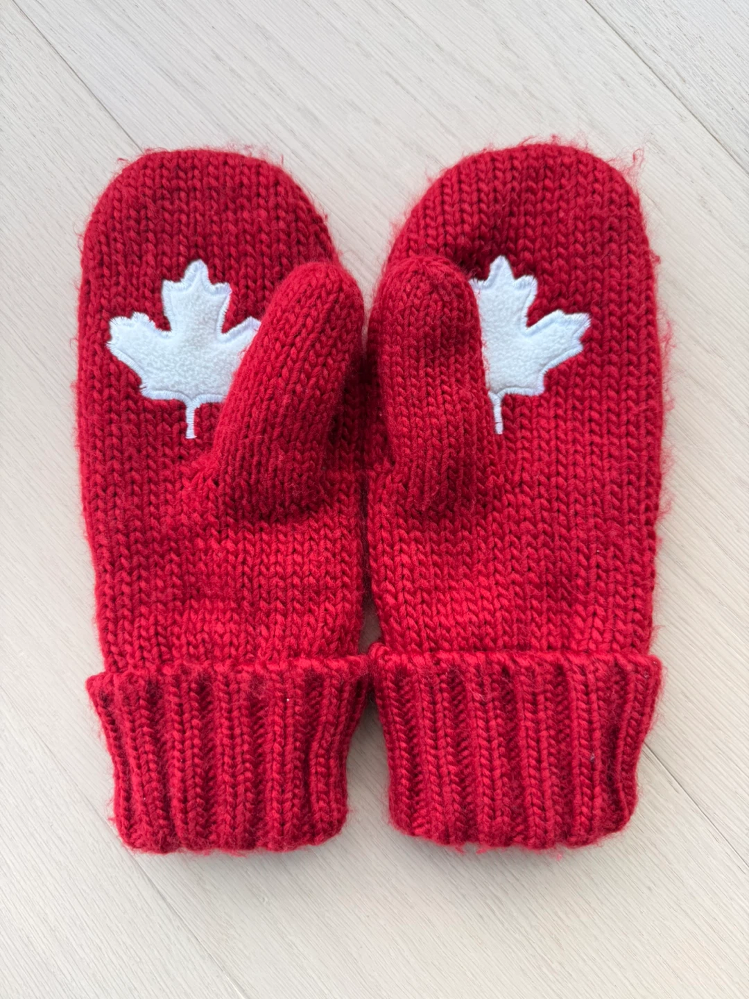 Vancouver 2010 Olympic Mittens with Maple Leaf - Red - photo 2
