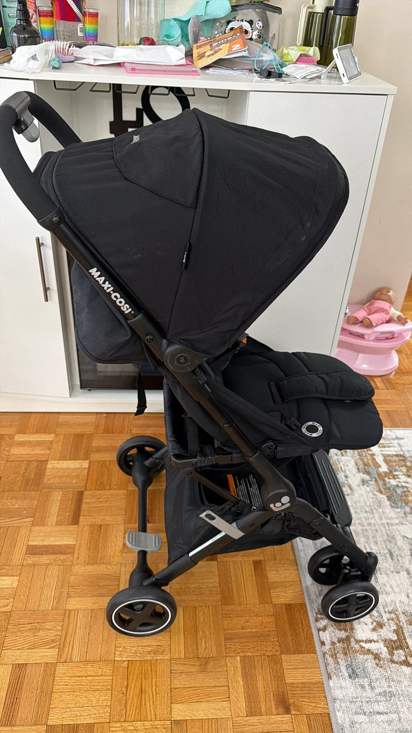 Maxi-Cosi Lara Ultra Compact Stroller