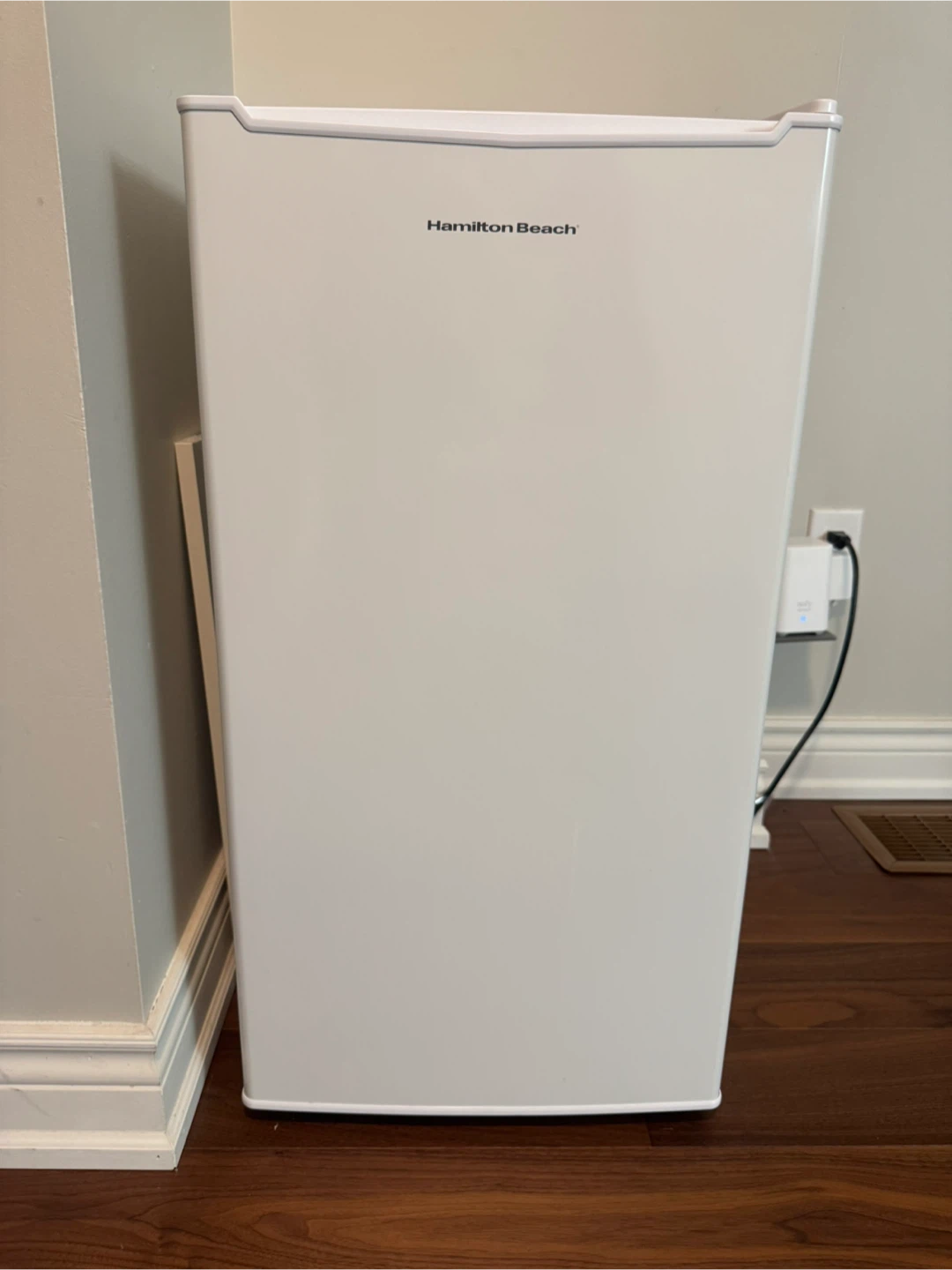 Hamilton Beach Mini Fridge