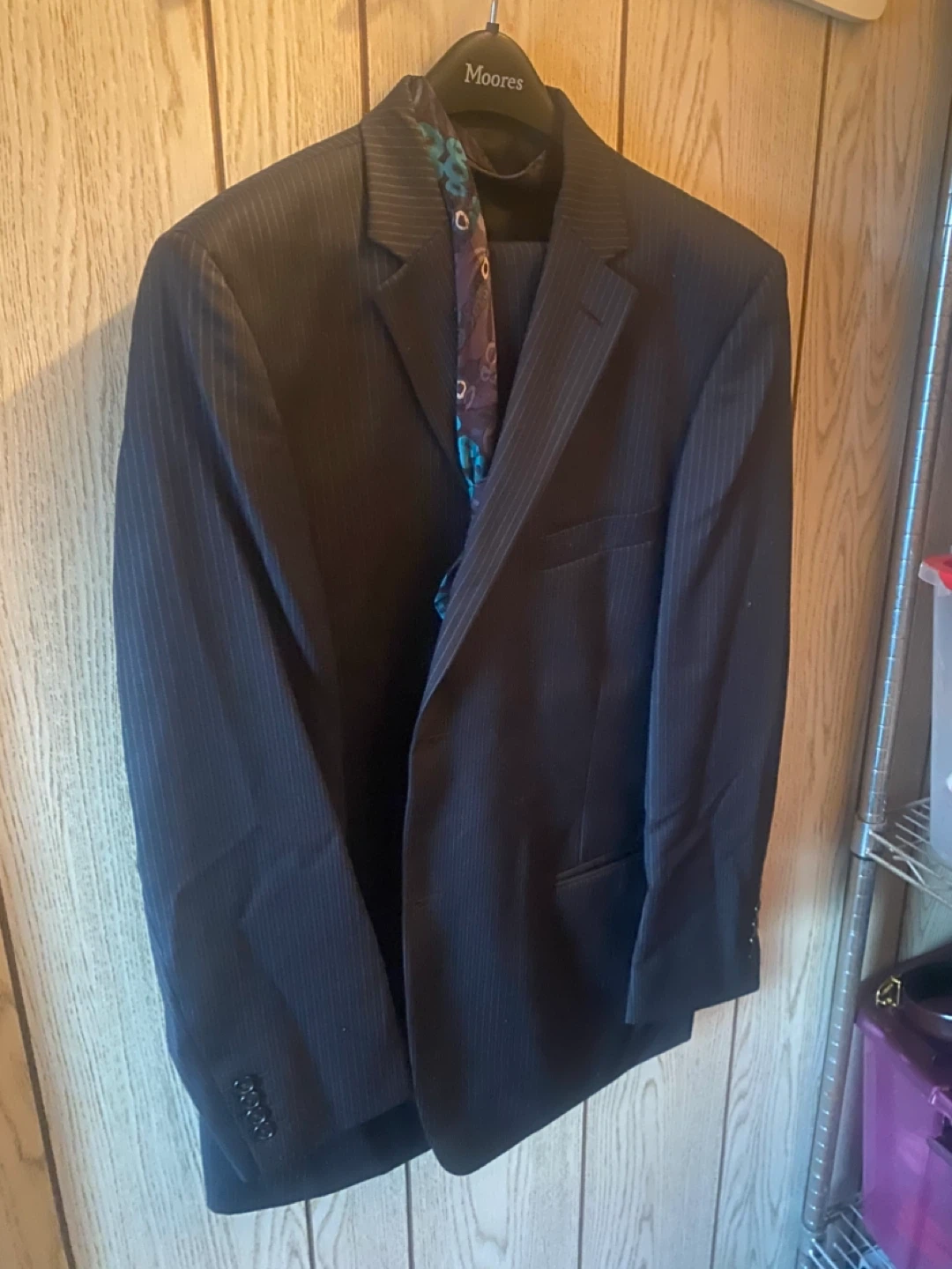 Claiborne Men's Super 100's Wool Suit with Protocol Tie