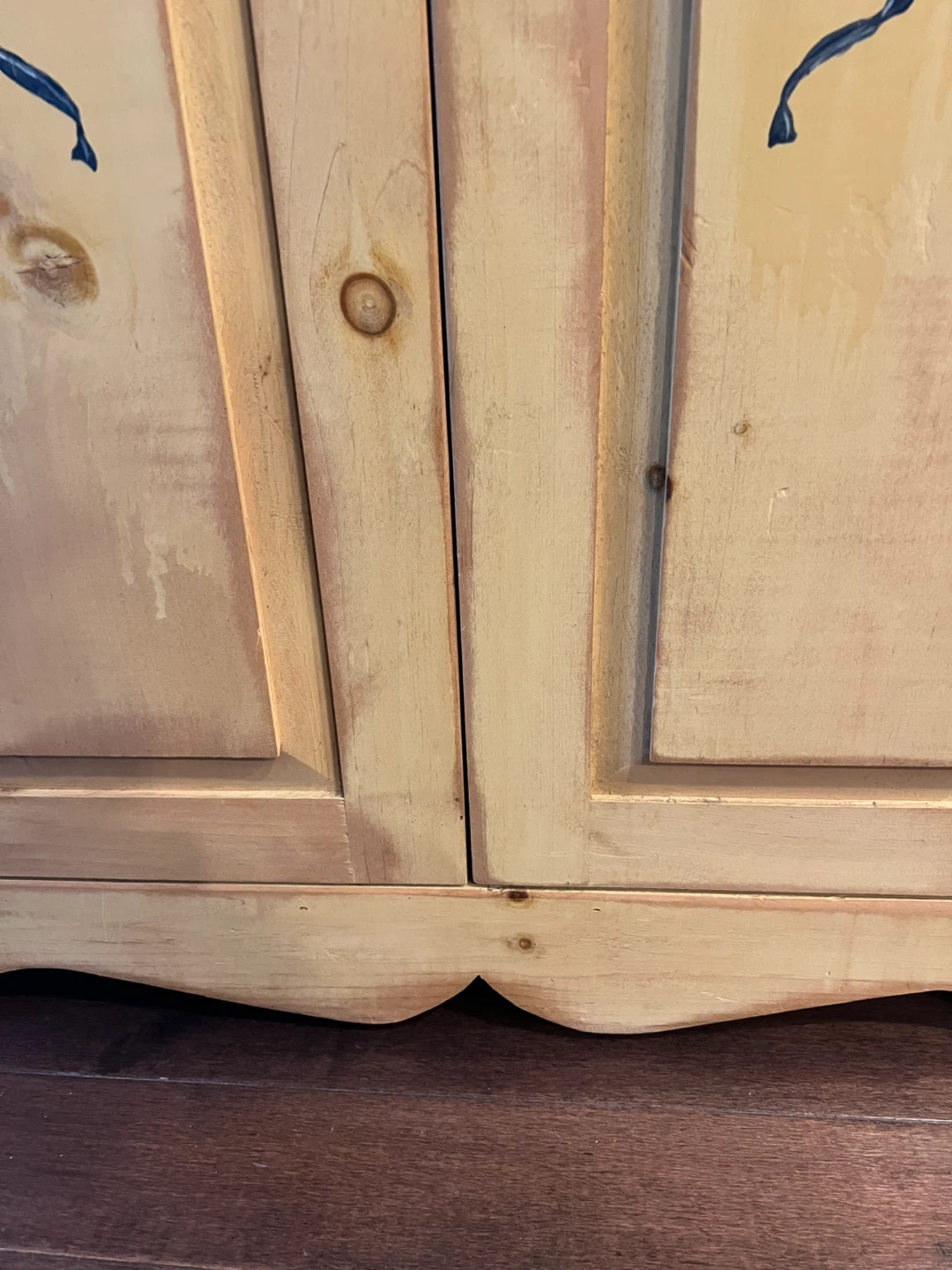 Farmhouse Pine Cupboard - photo 4