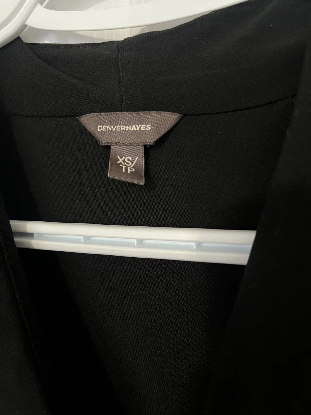 Denver Hayes Black Ruched V-Neck Dress XS - photo 3