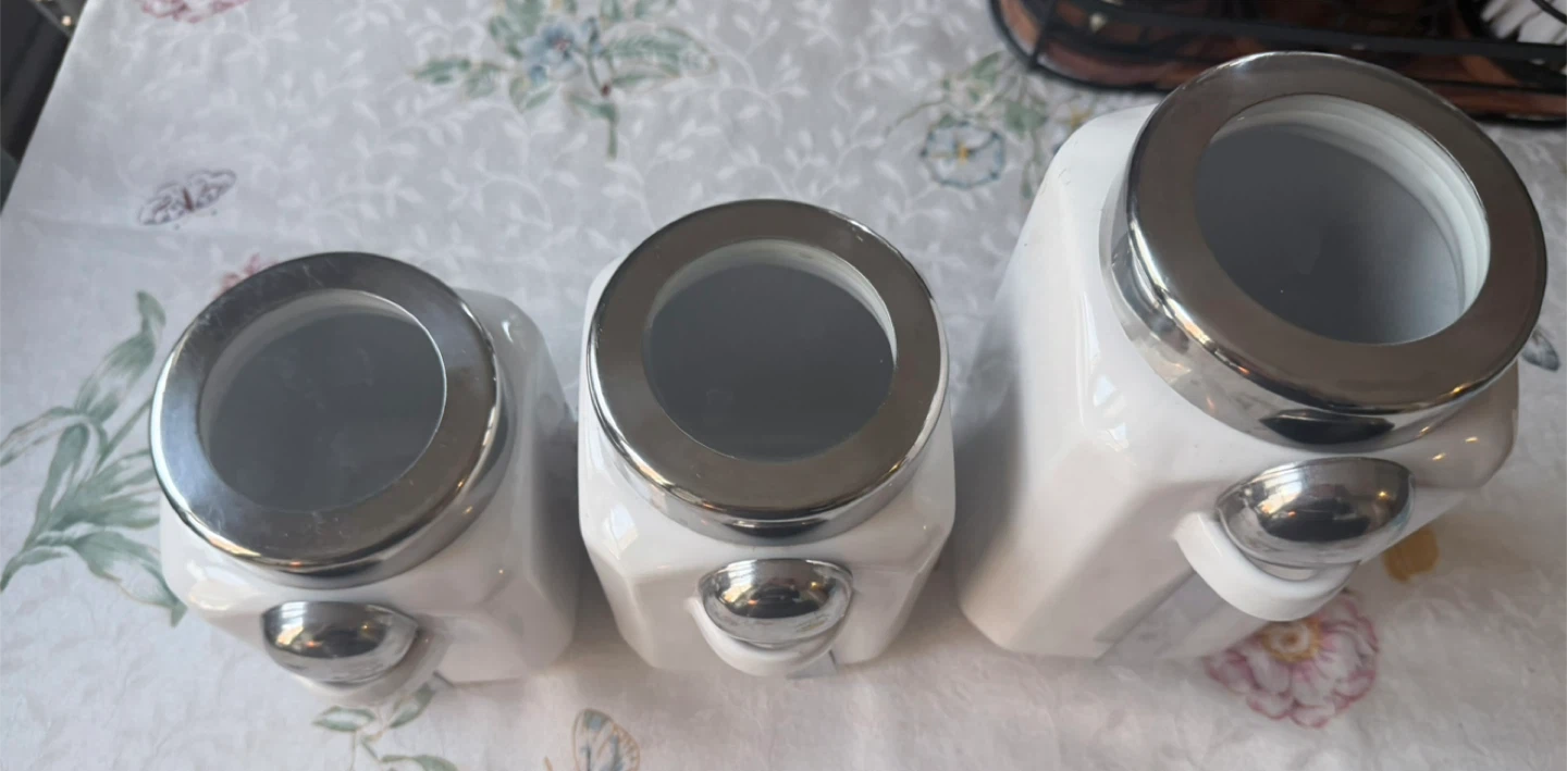 Set of 3 White Ceramic Canisters with Stainless Steel Lids - photo 4