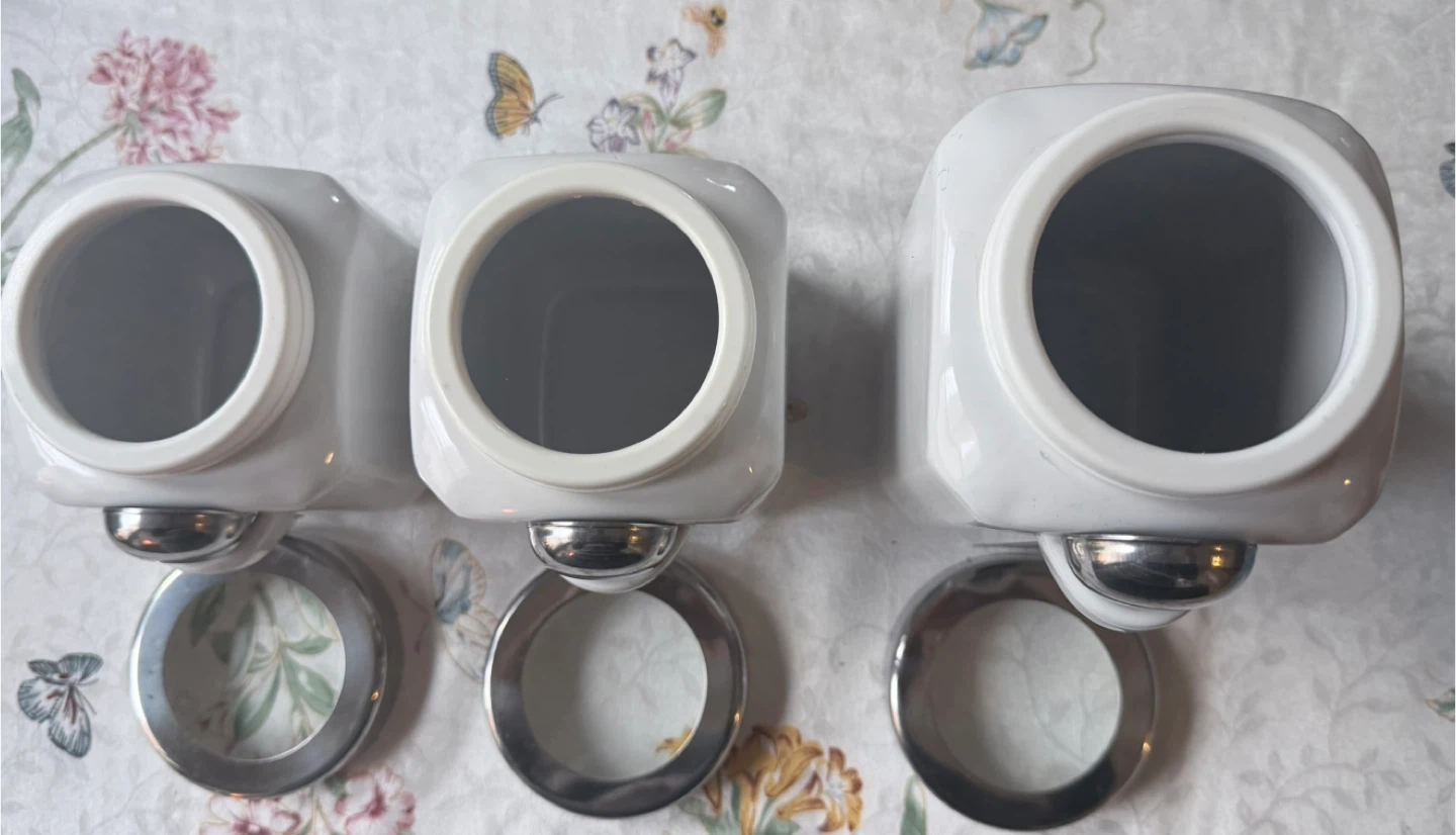 Set of 3 White Ceramic Canisters with Stainless Steel Lids - photo 3