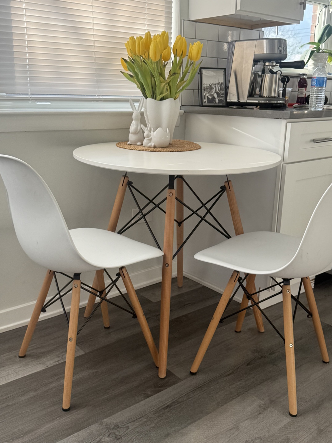 Modholic 32" Eiffel Table and 2 Chairs - photo 2