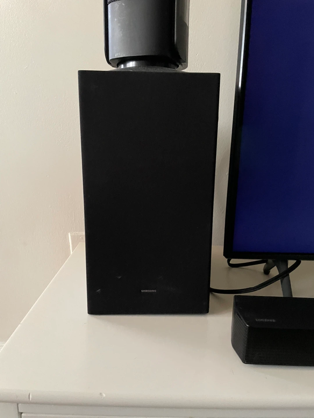 Samsung TV + Soundbar and Subwoofer - photo 3