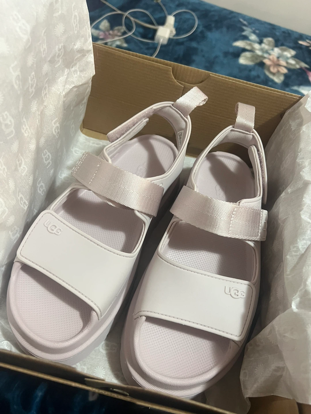 UGG Sandals - Pink