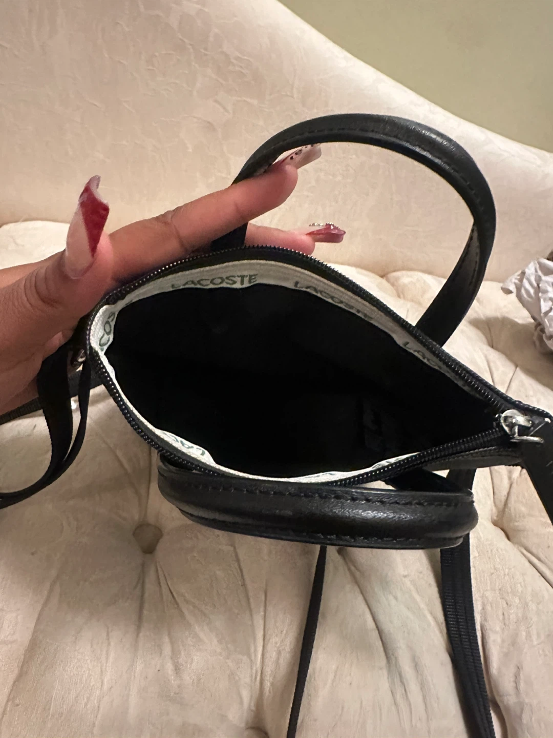Black Lacoste crossbody bag - photo 3
