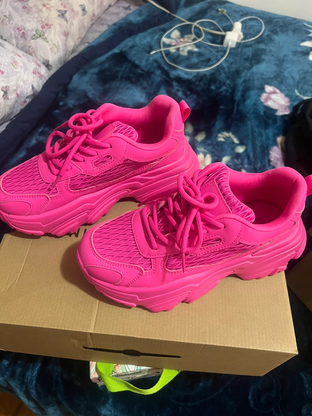 GLOWY Pink Chunky Sneakers - Size 6.5