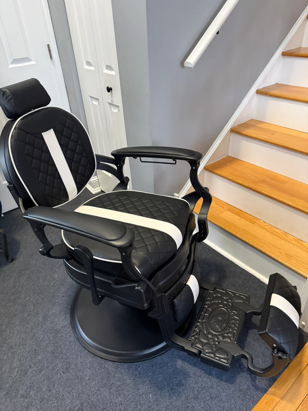 Nolasalon Barber Chair - Black and White - photo 2