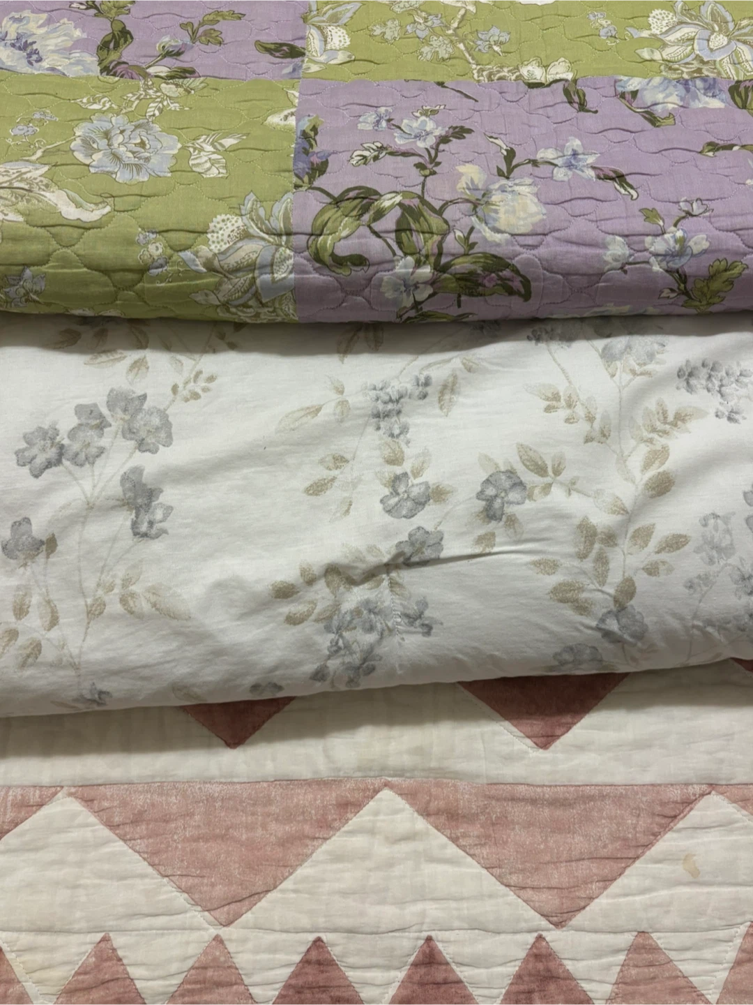 Quilt/blanket Set with Floral and Geometric Patterns - photo 3