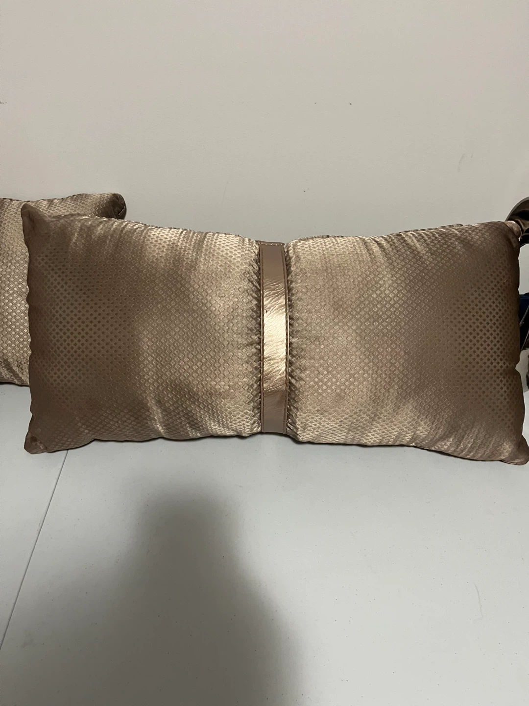 Set of 2 Decorative Bolster Pillows - photo 2