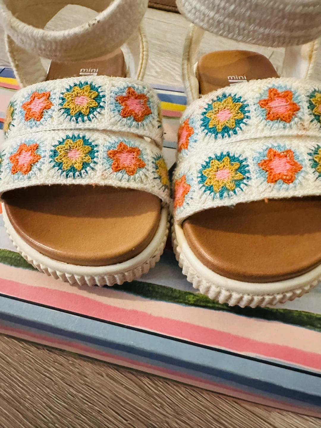 Mia Maja Crochet Sandal - Toddler / Little Kid - White size 5