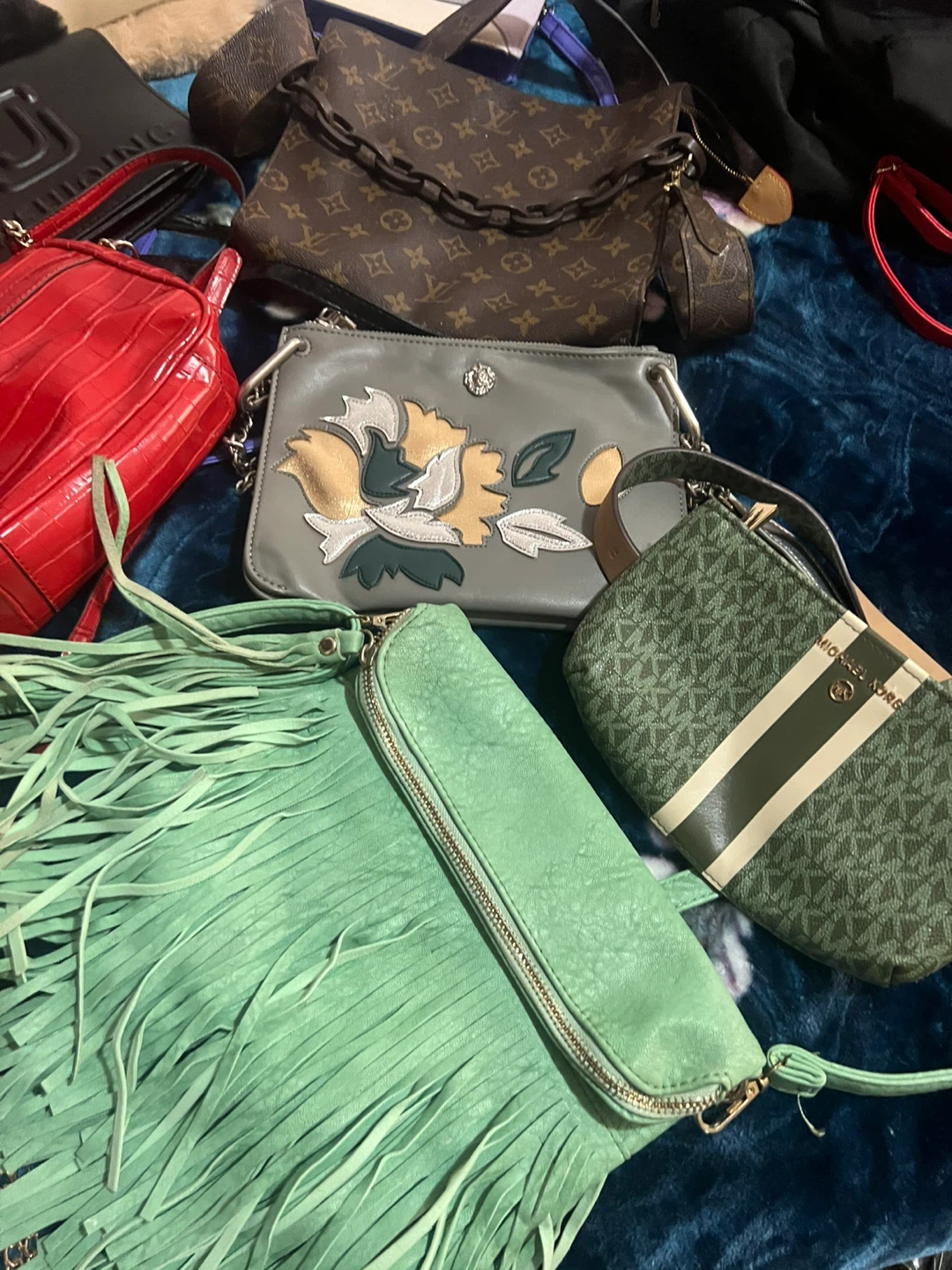 Assorted Women's Handbags - Various Brands - photo 4