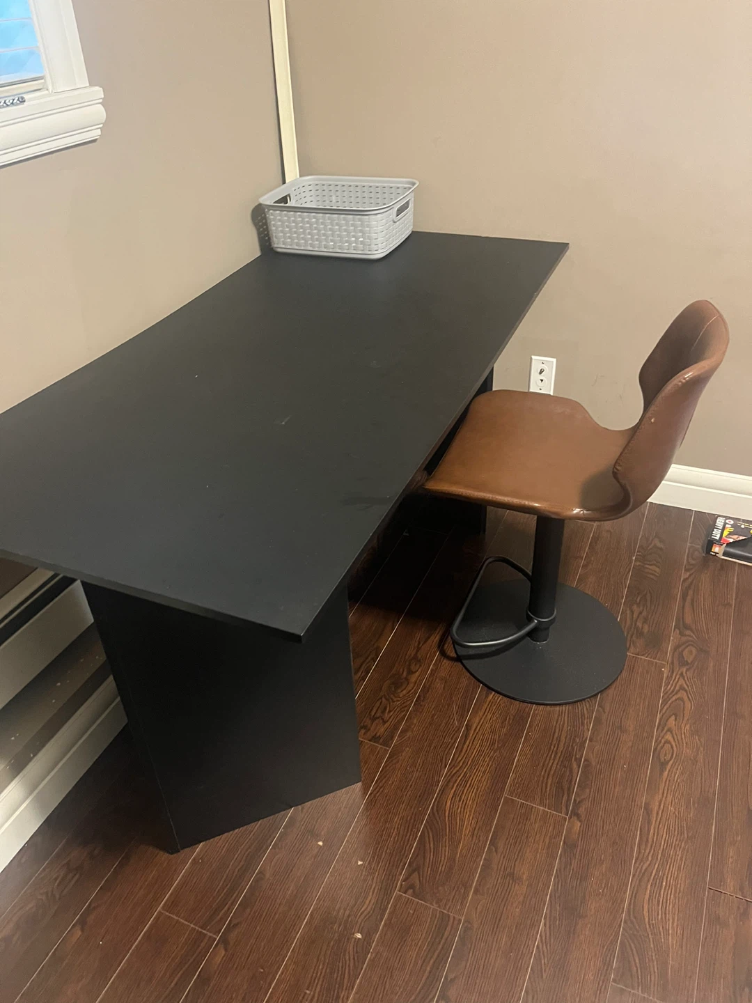 Black Desk with Brown Swivel Chair - photo 4