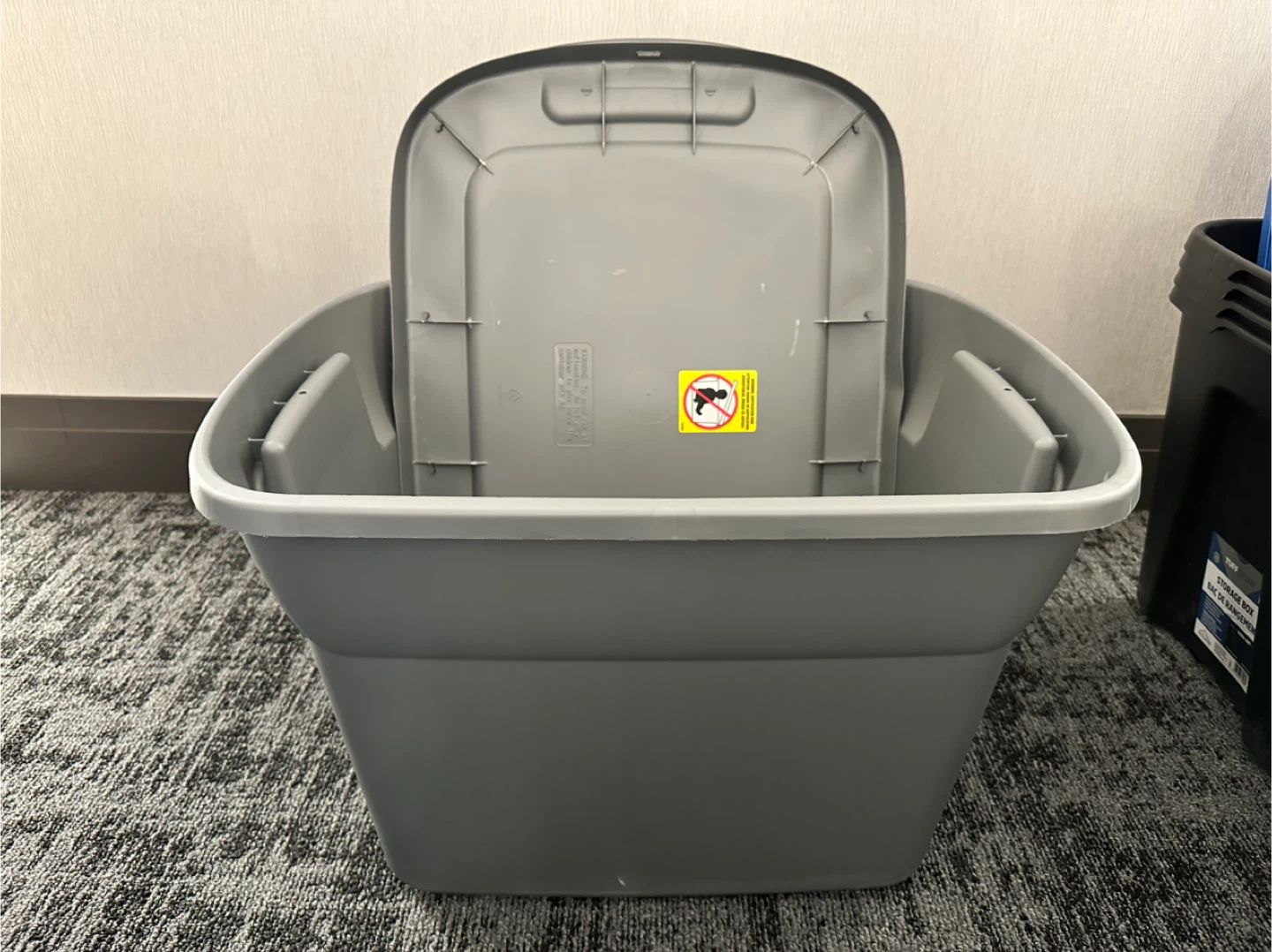 Storage boxes / moving totes - photo 5