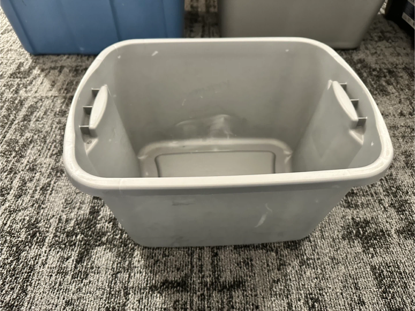 Storage boxes / moving totes - photo 3
