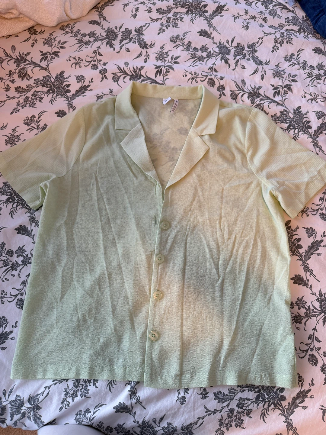 4 SHIRTS FOR $10! - photo 4