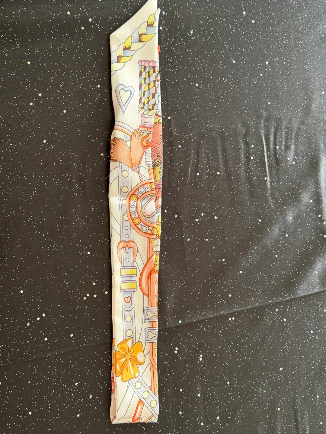 Hermès Silk Twilly Scarf - photo 3