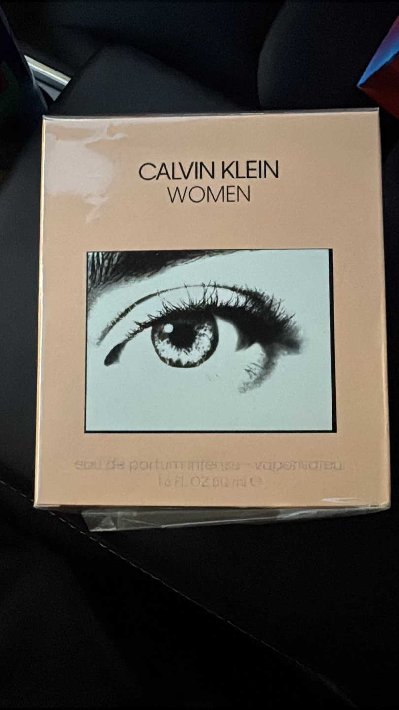 Calvin Klein Women Eau de Parfum Intense 1.6 fl oz