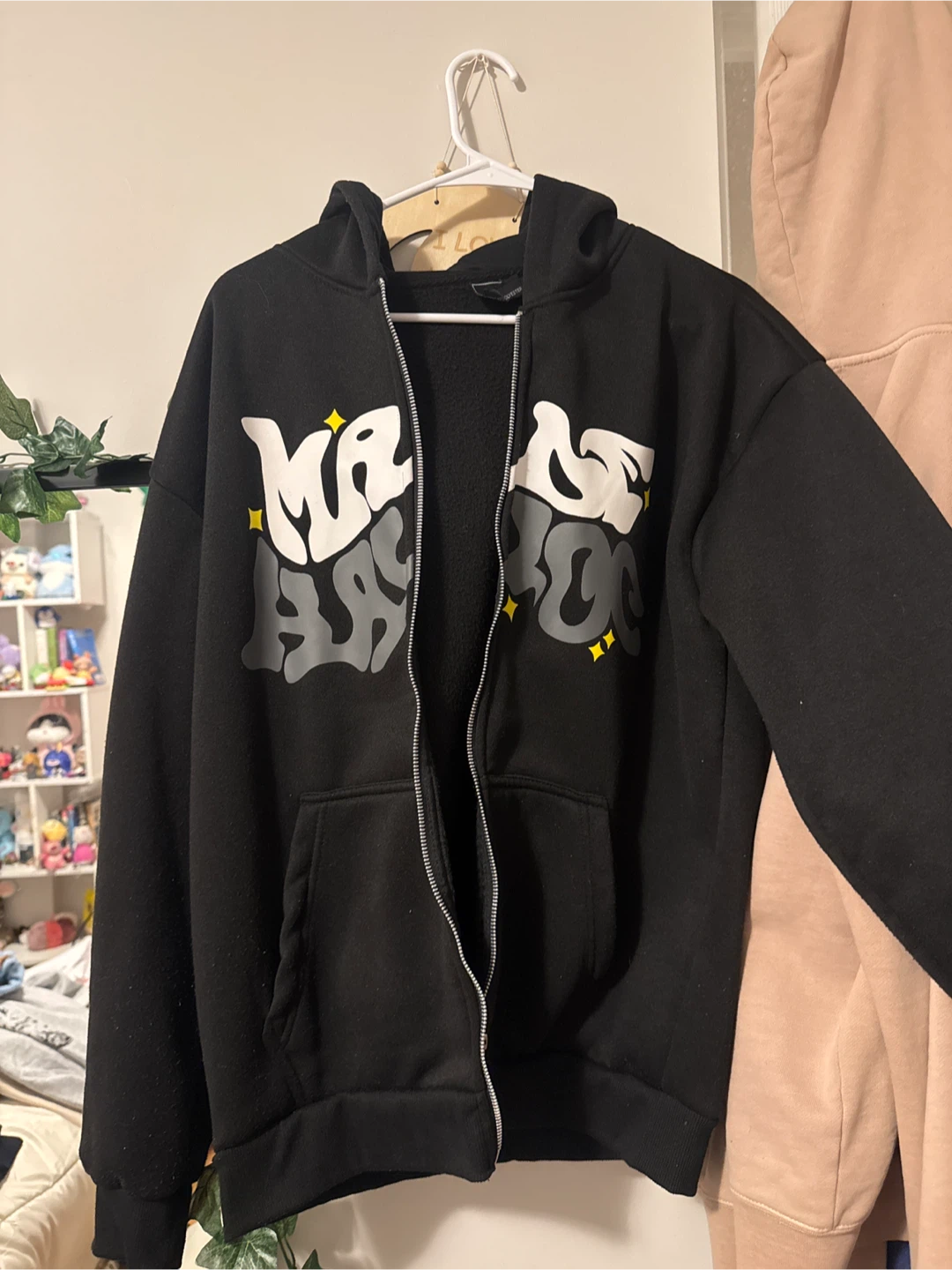 Black sweater/ Hoodie