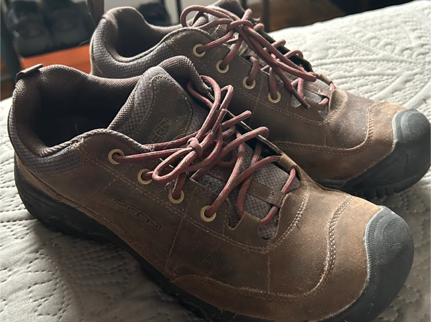 KEEN Men’s Hiking Shoes 12W – Excellent Tread, Ready to Go - photo 2