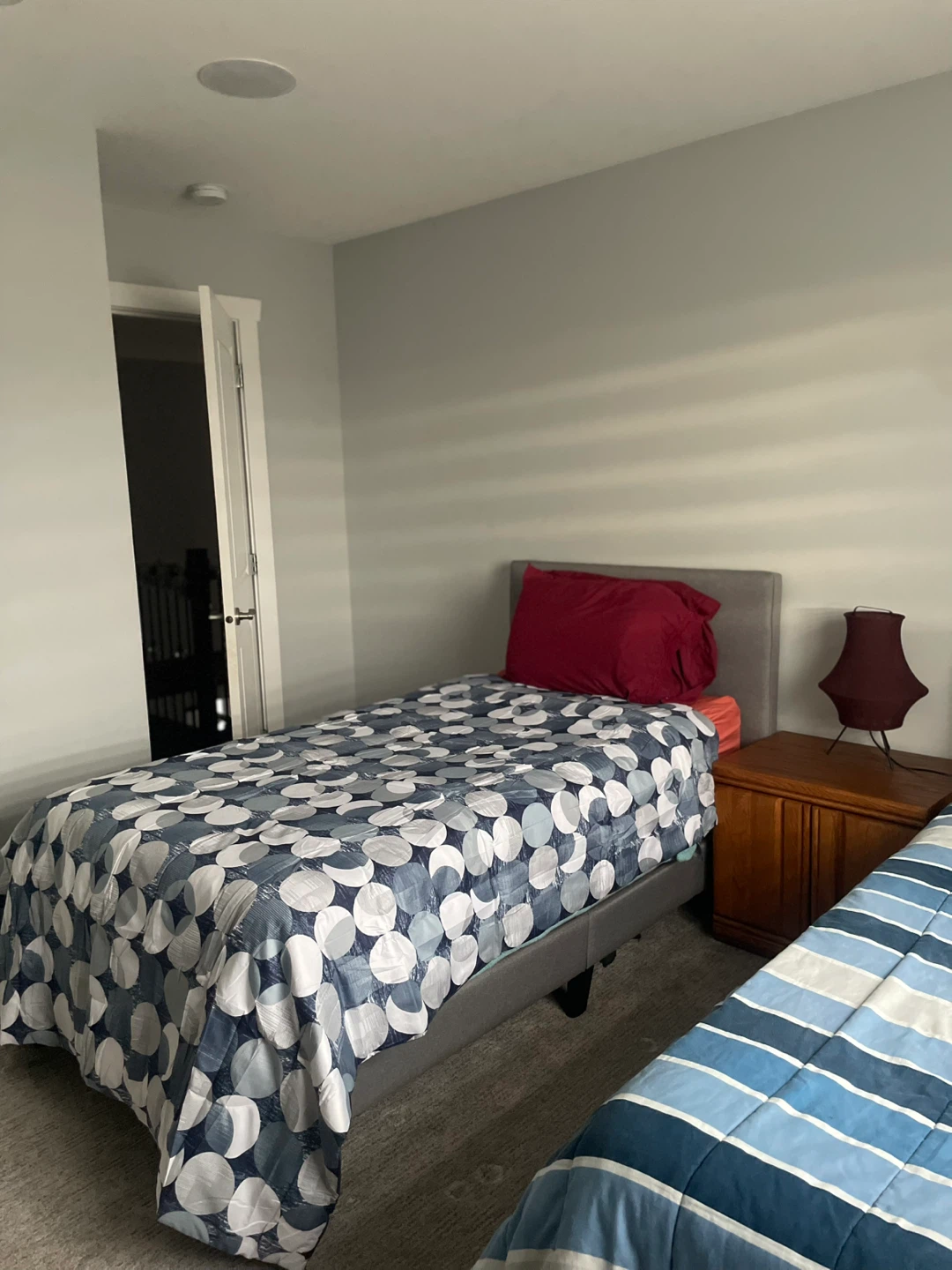 Shared room for rent - photo 2