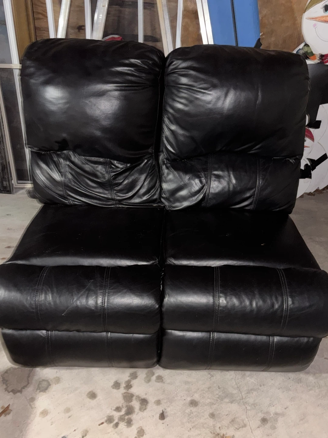 Black Leather Loveseat - photo 4