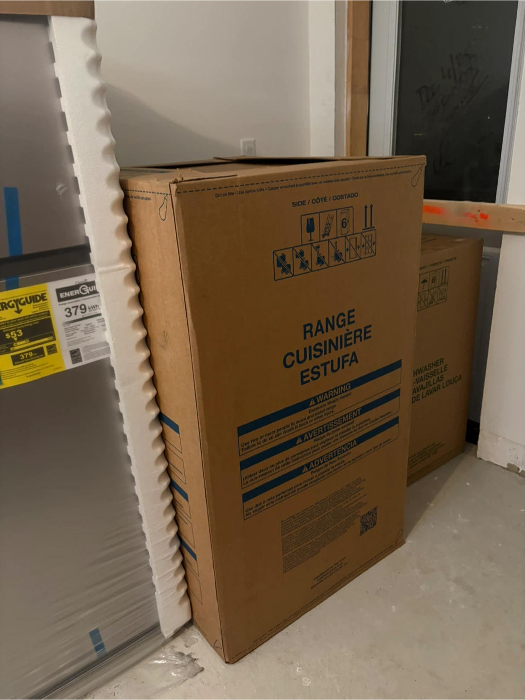 Whirlpool 30” Electric Range Brand New - photo 4